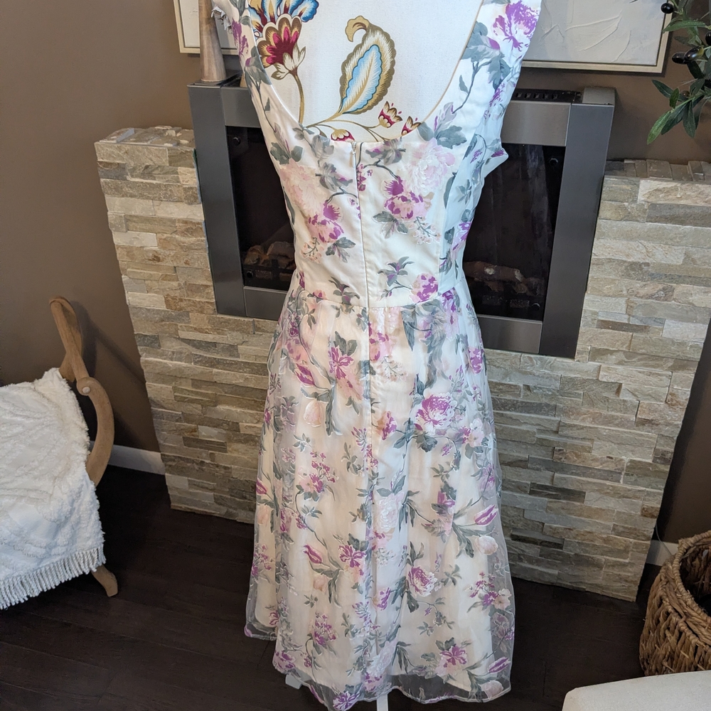 Chi Chi London Floral Midi Dress - Cream and Pink - Picture 5 of 6